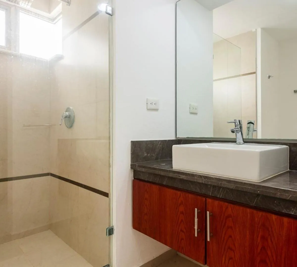 Experience Tranquility And Comfort Accommodation, Near Main Attractions In Riviera Maya Lafitte Lägenhet